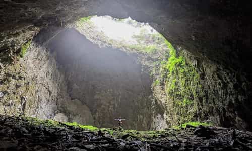 Conquering the Sinkhole of Canh Cao - "Little Son Doong" in Cao Bang