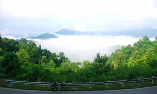 Phượt đèo Pha Đin - “cung đường mây trắng” của vùng Tây Bắc.