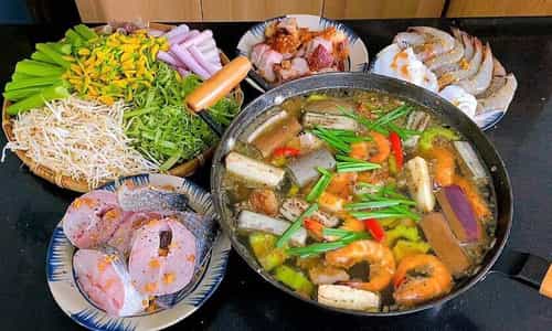 Fermented Fish Hot Pot, specialties that travelers should not miss in Chau Doc