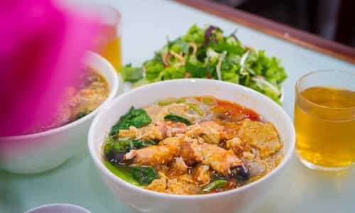 Thưởng Thức Hương Vị Biển Cả Với Đặc Sản Bún Cù Kỳ Quảng Ninh