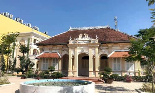 Architectural Marvels and Legends at Bach Cong Tu House