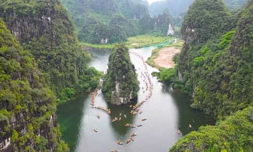Danh thắng Tràng An- nàng thơ của vùng đất Ninh Bình