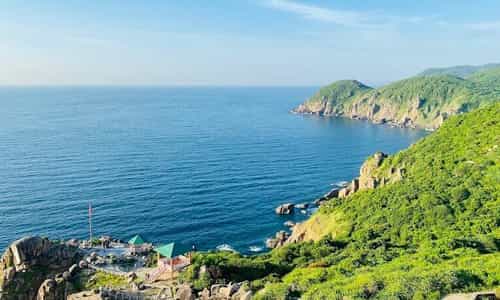 Admire the wild and enchanting beauty of Bai Mon Phu Yen.