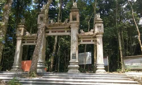 Đền Thượng Ba Vì: Dấu Ấn Văn Hóa Cổ Kính Giữa Lòng Ba Vì