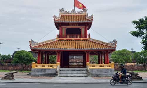 Cùng Khám Phá Phu Văn Lâu – Di Tích Từng Ghi Dấu Thời Kỳ Vàng Son Của Huế