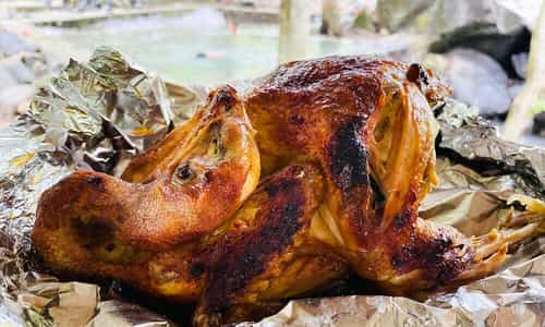Độc đáo thưởng thức món gà đốt lá chúc vùng Bảy Núi