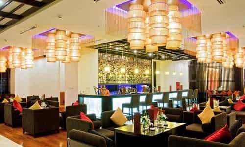 Thưởng Thức Những Món Ngon Tinh Tế Tại Nhà Hàng The Square Hạ Long