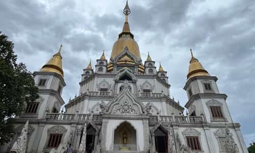 KHÁM PHÁ “NGÔI CHÙA THÁI” TRÊN ĐẤT VIỆT