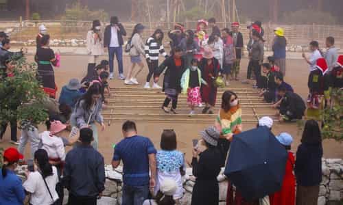 Bản Mây - Nơi Tinh Hoa Văn Hóa Tây Bắc Gặp Gỡ Du Khách