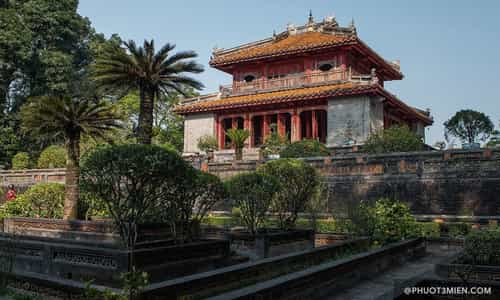 Lăng Mộ Vua Minh Mạng - Nơi Thời Gian Ngưng Đọng Giữa Cảnh Sắc Cổ Kính
