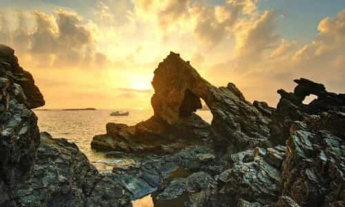 Bang Than Vung An Hoa: A Majestic Natural Wonder in Quang Nam