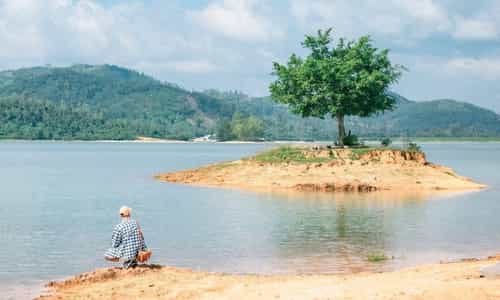 Hành Trình Khám Phá Hồ Phú Ninh: Thiên Đường Ẩn Mình Giữa Núi Rừng