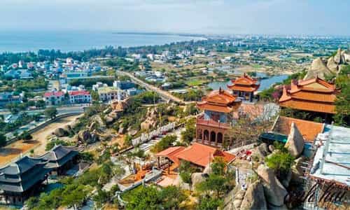 Vẻ Đẹp Trầm Mặc Của Trùng Sơn Cổ Tự Tại Ninh Thuận