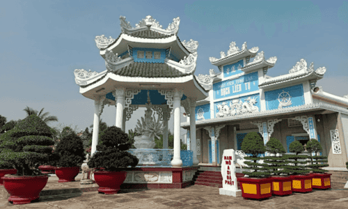 Khám Phá Chùa Bạch Liên Ở Đồng Nai - Ngôi Chùa Sở Hữu Vườn Tượng Phật Lớn Nhất Việt Nam