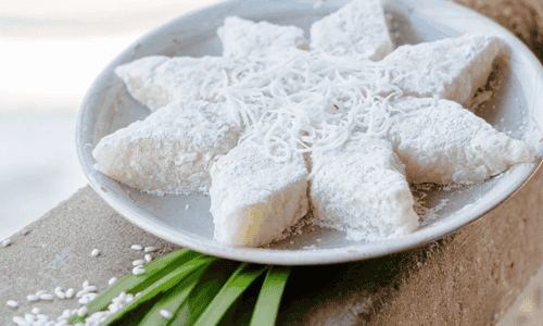 Banh Hong From Binh Dinh - A Rustic Specialty Sought After By Food Enthusiasts