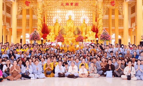 Phap Tang Pagoda - Visiting The Famous Ancient Temple In Ho Chi Minh City