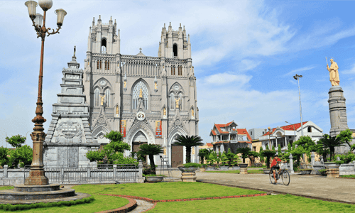 Vương cung Thánh đường Phú Nhai - Ngôi Thánh đường lộng lẫy bậc nhất Đông Nam Á