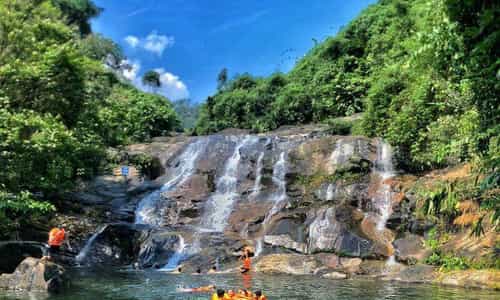 Sảng Khoái Đắm Mình Trong Nước Mát Tại Thác Nhị Hồ Huế