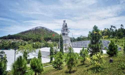 Về Núi Bân Huế: Dấu Ấn Vua Quang Trung Và Câu Chuyện Lịch Sử