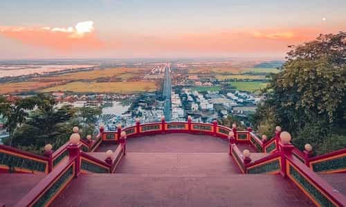 CHIÊM NGƯỠNG NHỮNG NGỌN NÚI NỔI TIẾNG Ở NAM BỘ
