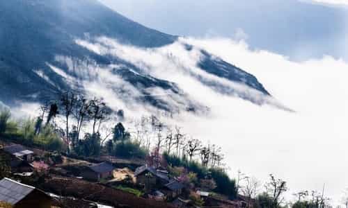 Về thăm bản làng Hồng Ngài đẹp như mơ - quê hương vợ chồng A Phủ.