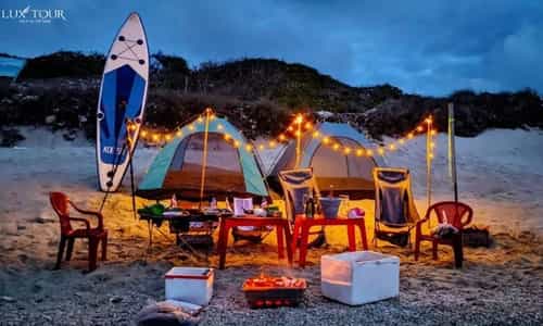 Hòa Quyện Cùng Bầu Trời Rực Rỡ: Chuyến Cắm Trại Độc Đáo Tại Minh Châu – Quan Lạn