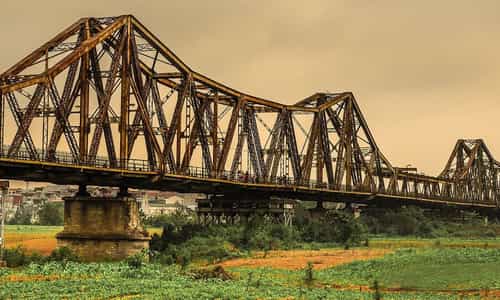 Ngược Dòng Thời Gian: Khám Phá Cầu Long Biên Và Những Dấu Tích Lịch Sử