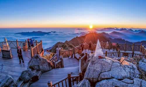 Hành Trình Khám Phá Đỉnh Fansipan - Nóc Nhà Đông Dương