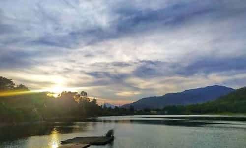 Xanh Lake - A green gem in the heart of Da Nang city