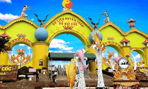 Hồ Núi Cốc Thái Nguyên “Vịnh Hạ Long thu nhỏ”. Nơi cảnh sắc thiên nhiên thơ mộng, hữu tình.
