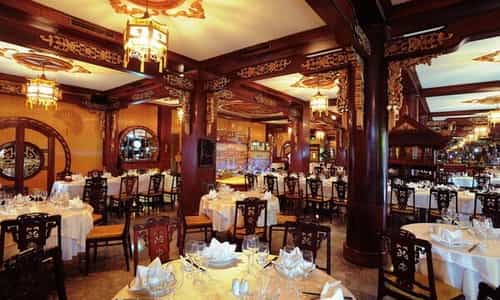 Nhà Hàng Cung Đình: Không Gian Cổ Kính, Ẩm Thực Đậm Đà Vị Huế