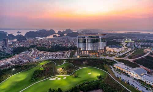 Tận Hưởng Mỗi Khoảnh Khắc Đầy Cảm Hứng Tại FLC Hạ Long