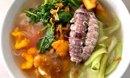 Khám Phá Hương Vị Biển Cả Qua Những Tô Bún Hải Sản Nức Tiếng Ở Hạ Long