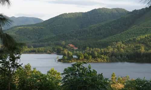 Cắm Trại, Picnic Và Chèo Thuyền: Những Hoạt Động Thú Vị Tại Hồ Khe Chè