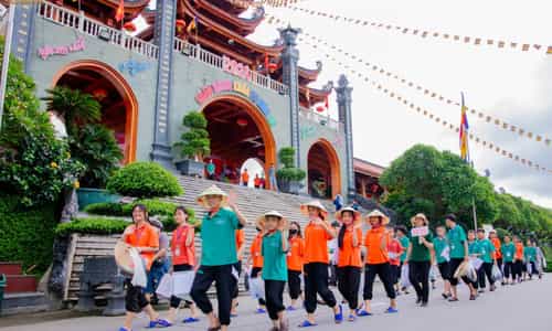 Về Với Yên Tử – Tham Gia Khóa Tu Mùa Hè Đầy Ý Nghĩa Tại Chùa Ba Vàng