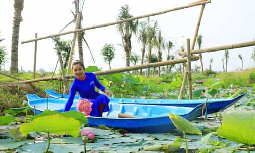 Tìm Bình Yên Bên Vườn Cây Và Hồ Nước Ở Mekong Hometown