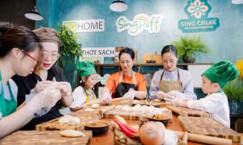 Đổi Gió Với Cháo Ếch, Cua Sốt Ớt Đậm Vị Singapore Ngay Tại Sing Chiak