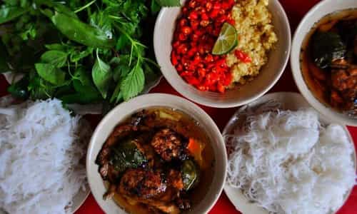 Bún Chả Đắc Kim: Vị Ngon Đậm Đà Và Không Gian Cổ Kính Tại Hà Nội