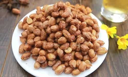 Đến Phố Bà Triệu Thưởng Thức Lạc Rang Húng Lìu Chính Hiệu