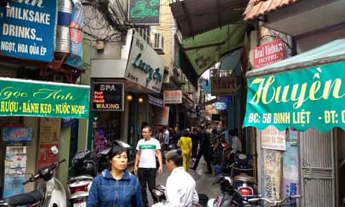 Đắm Chìm Trong Hương Vị Hà Nội Với Các Món Ngon Tại Ngõ Trung Yên