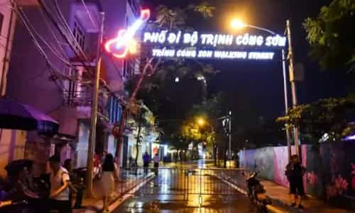Dạo Chơi Cuối Tuần Tại Phố Đi Bộ Trịnh Công Sơn