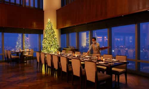 Bí Mật Của Grill 63: Nhà Hàng Sở Hữu Tầm Nhìn Đẹp Nhất Hà Nội