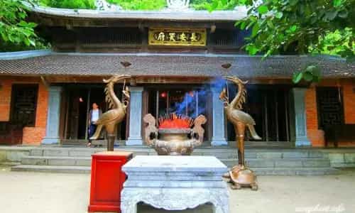 Khám Phá Đền Trình – Cửa Ngõ Vào Tràng An Huyền Thoại