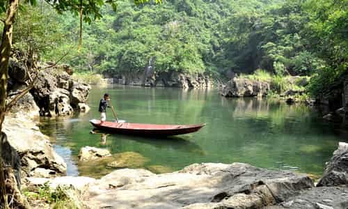 Khám Phá Thạch Nhũ Huyền Bí Trong Lòng Động Phúc Long