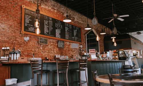 Brick Coffee Shop: Không Gian Yên Tĩnh Cho Những Ngày Thư Giãn