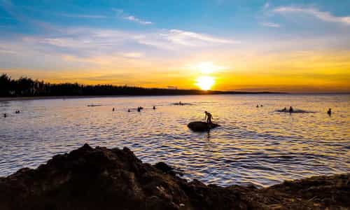 Một Lần Đến Biển Đông Dương, Cả Thế Giới Dường Như Chậm Lại