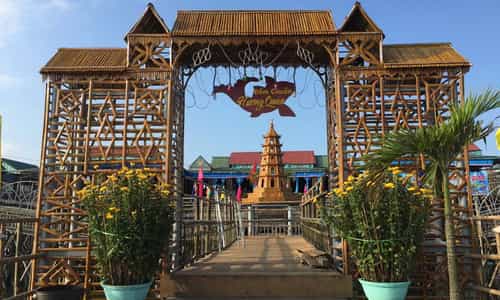 Trải Nghiệm Hải Sản Tươi Ngon Đậm Hương Biển Tại Đầm Chuồn Hương Quán