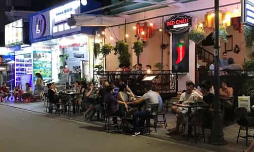 Một Buổi Tối Đặc Biệt Tại Red Chilli: Món Ngon, Không Gian Thư Giãn