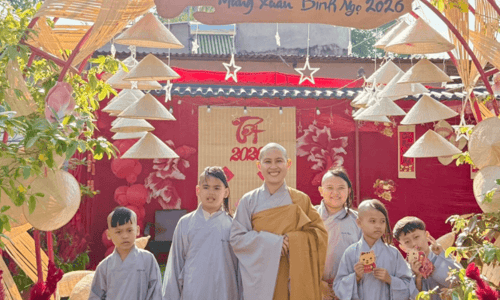 Hành Trình Sưởi Ấm Những Trái Tim Thơ Ngây Ở Chùa Phật Minh