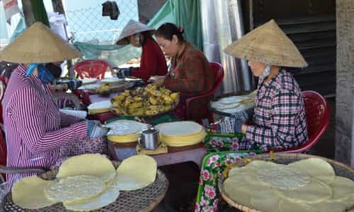 Ghé Thăm Xã Hưng Nhượng Thưởng Thức Bánh Phồng Sơn Đốc